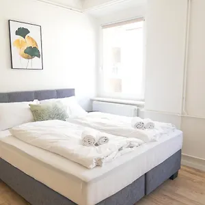 Contactless Self-check-in - Stayhere Studio 4 Apartment