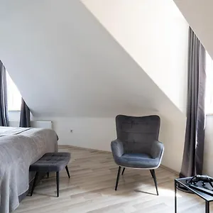 Farawayhomes #5 Apartment